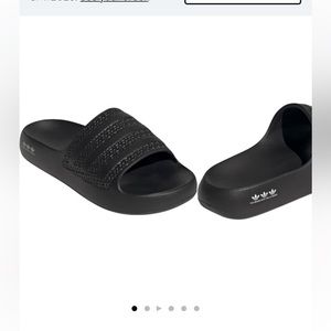 ADIDAS SLIDES